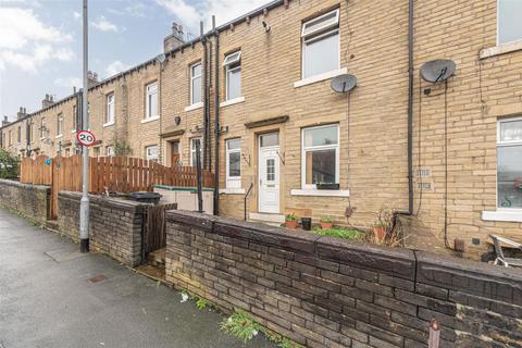 2 bedroom terraced house for sale, George Street, Elland