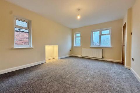 2 bedroom end of terrace house for sale, Hadcroft Road, Stourbridge