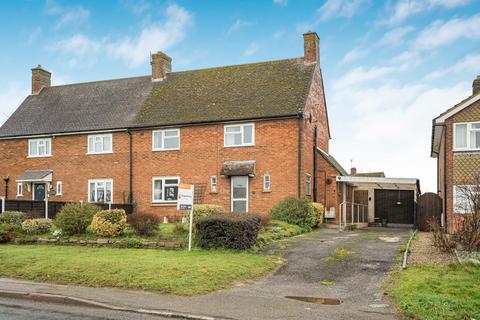 undefined, Bernard Close, Aylesbury HP18