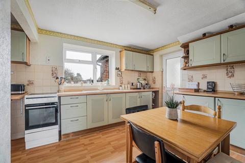 undefined, Bernard Close, Aylesbury HP18