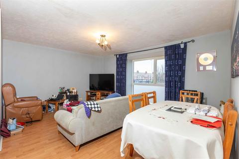 2 bedroom flat for sale, Northcourt Road, Worthing