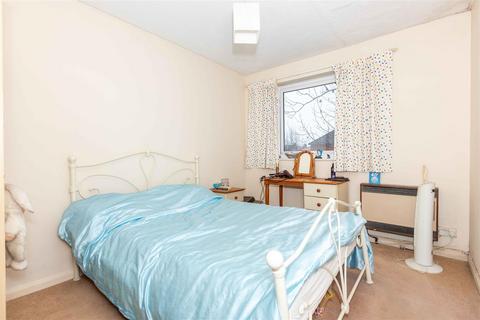 2 bedroom flat for sale, Northcourt Road, Worthing