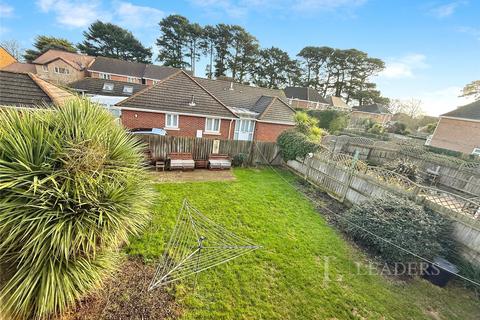 4 bedroom detached house to rent, Highlands Road, Barton on Sea, BH25