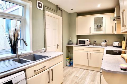 undefined, Alder Rise, Pontllanfraith, NP12