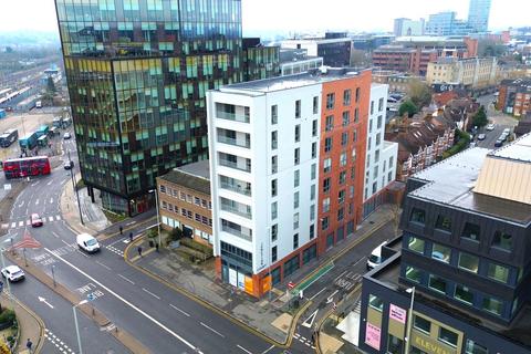 3 bedroom apartment for sale, Junction Court, 9 Station Road, Watford, WD17 1AP