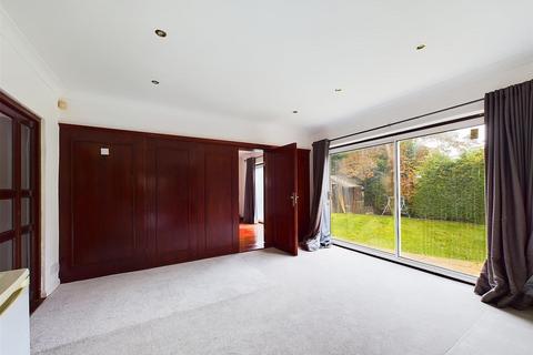 5 bedroom house to rent, Arden Mhor, Pinner HA5