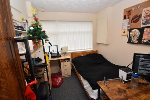 5 bedroom private hall to rent, Russell Terrace, Leamington Spa