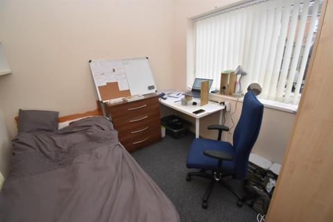 5 bedroom private hall to rent, Russell Terrace, Leamington Spa