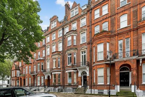 Lennox Gardens, Knightsbridge SW1X
