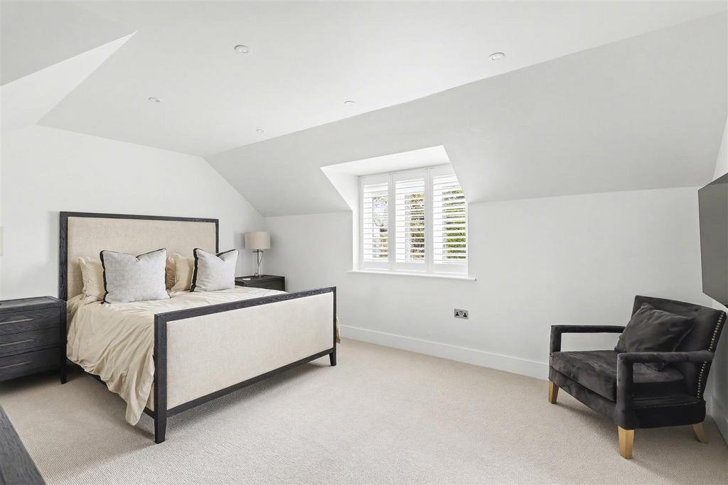 Bedroom 1.JPG