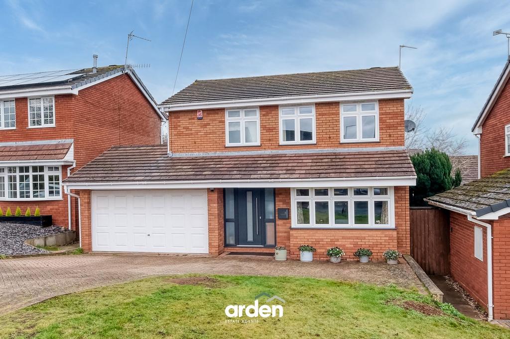 Detached house exterior, driveway, garage