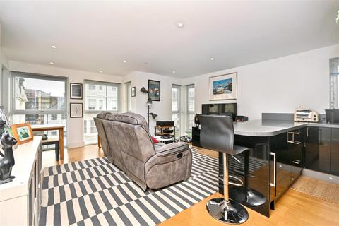 2 bedroom flat for sale, Compton Street, Eastbourne