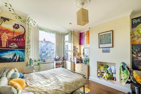 undefined, Melrosegate, York