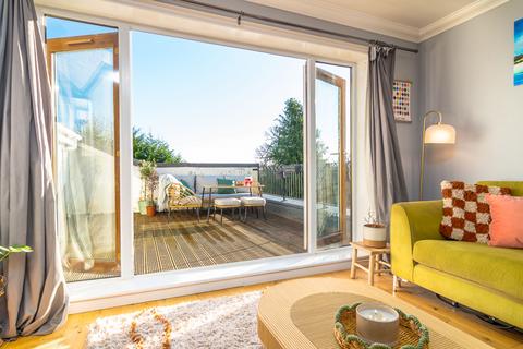 2 bedroom flat for sale, Main Street, Lennoxtown, G66