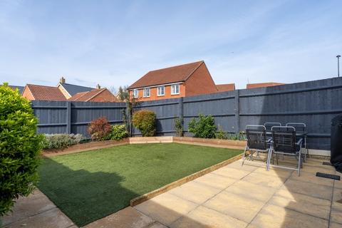 3 bedroom end of terrace house for sale, Tawny Close, Bishops Cleeve, Cheltenham, GL52