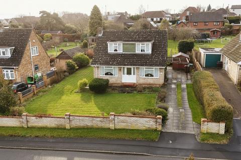 3 bedroom chalet for sale, Kabin Road, Norwich