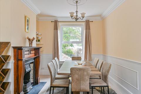 3 bedroom maisonette for sale, Alpha Road, New Cross, London, SE14