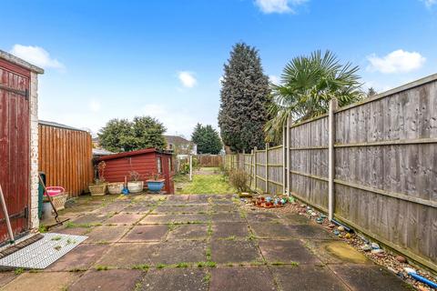 3 bedroom terraced house for sale, Percy Road, Aylestone, Leicester