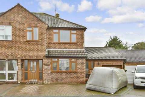 3 bedroom semi-detached house for sale, Racefield Close, Shorne DA12
