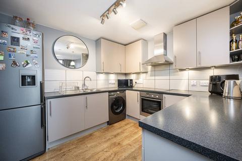 2 bedroom flat for sale, Palmers Road, Bethnal Green, London, E2