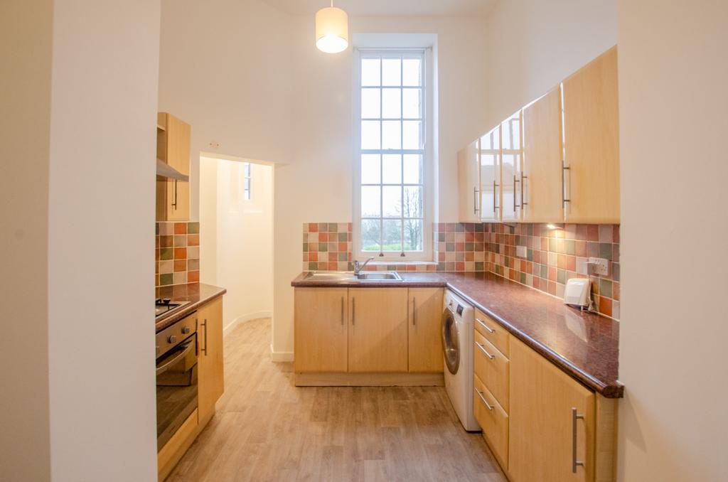9 Royffe Way  E TPS Bodmin 01208 74182-02