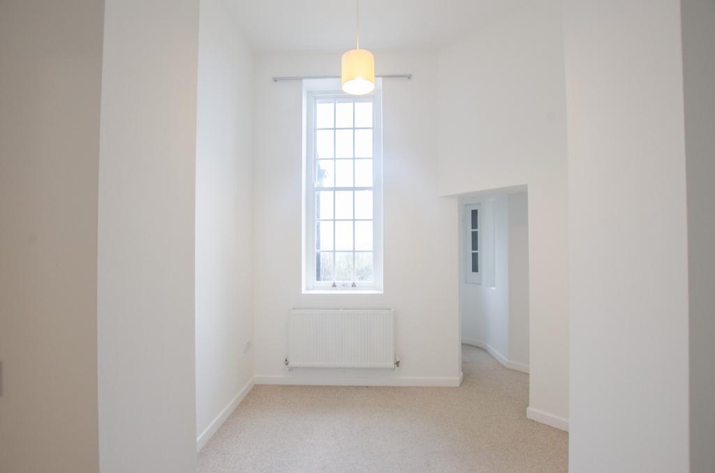 9 Royffe Way  E TPS Bodmin 01208 74182-11