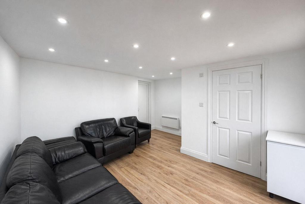 Summerhouse Space