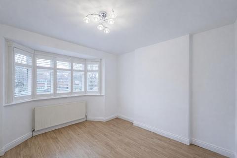 3 bedroom semi-detached house to rent, Hillcross Avenue, Morden, SM4 4EG
