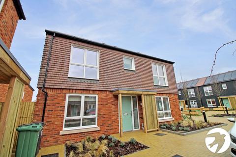 3 bedroom detached house to rent, Colemans Close, Alkerden, Ebbsfleet Valley, Swanscombe, DA10