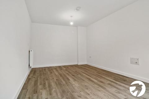 3 bedroom detached house to rent, Colemans Close, Alkerden, Ebbsfleet Valley, Swanscombe, DA10
