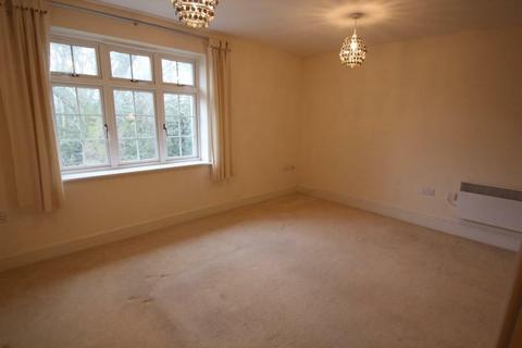 2 bedroom apartment to rent, Addlestone, Surrey, KT15