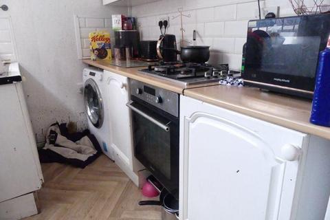 3 bedroom terraced house for sale, Briscoe Lane, Manchester, M40