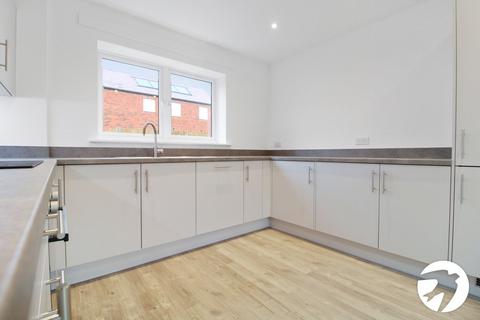 3 bedroom end of terrace house to rent, Colemans Close, Alkerden, Ebbsfleet Valley, Swanscombe, DA10