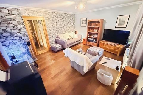 undefined, Chestnut Crescent, Leven, KY8
