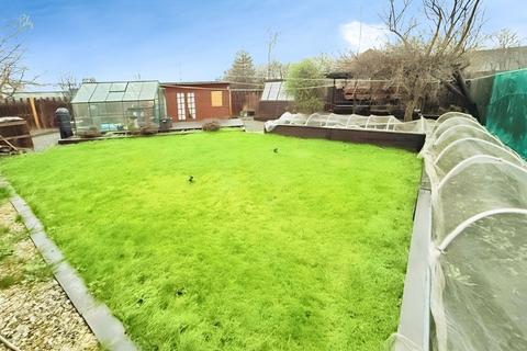 undefined, Chestnut Crescent, Leven, KY8