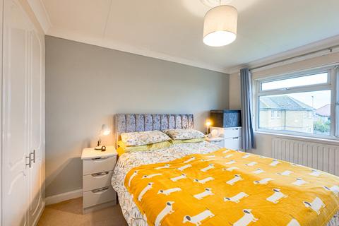 2 bedroom apartment for sale, Crescent Road, Leigh-on-sea, SS9