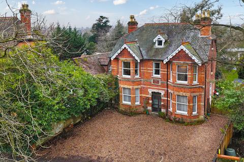 undefined, Gringer Hill, Maidenhead, Berkshire