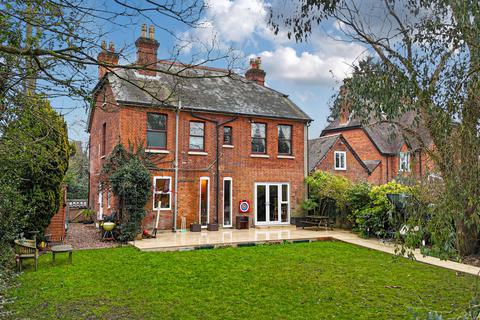 undefined, Gringer Hill, Maidenhead, Berkshire