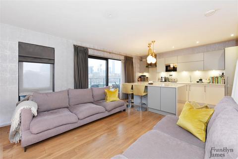 3 bedroom apartment for sale, Boathouse Apartments, Cotall Street, London, E14