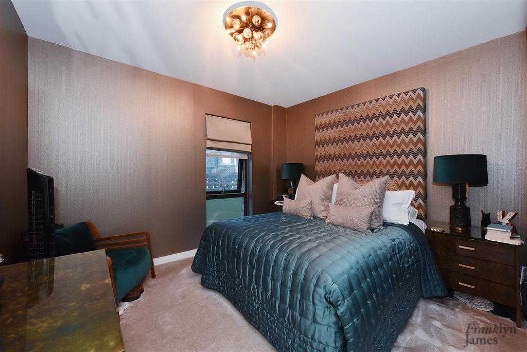 20. 8 Boathouse Apartments (12).JPG