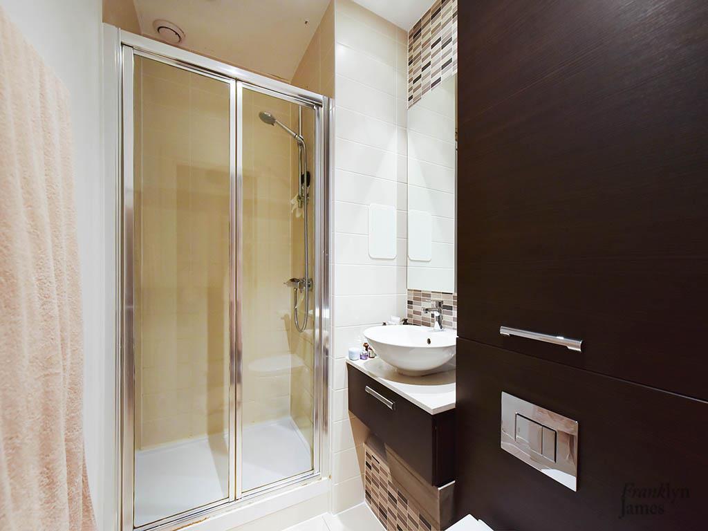 20. 8 Boathouse Apartments -resize(14).JPG