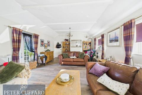 4 bedroom detached house for sale, Hunsdon Road, Ware SG12