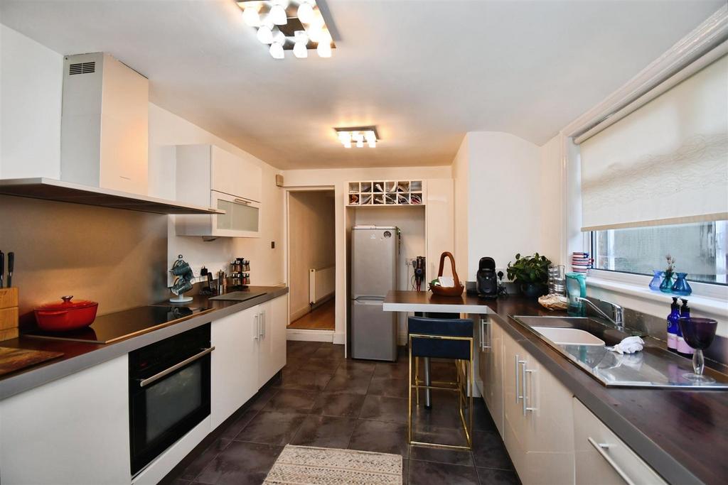 03b2a2bc-U 20 20 2810 29.JPG