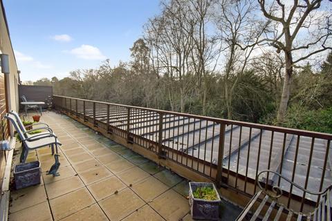 undefined, Cliveden Gages, Taplow, Buckinghamshire, SL6