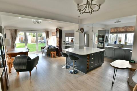 3 bedroom detached house for sale, Oakley Hill, Wimborne, BH21 1QH