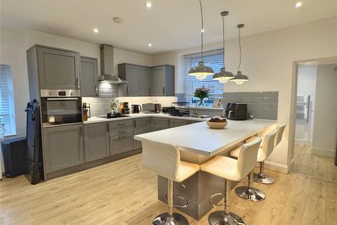 2 bedroom end of terrace house for sale, Thorn Street, Rawtenstall, Rossendale, BB4