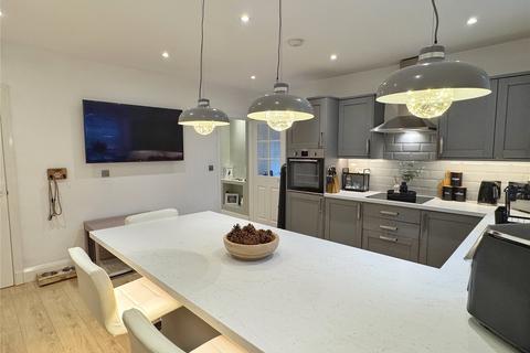 2 bedroom end of terrace house for sale, Thorn Street, Rawtenstall, Rossendale, BB4
