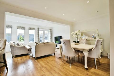 undefined, Fairbourne Drive, Altrincham WA15