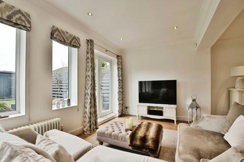 undefined, Fairbourne Drive, Altrincham WA15