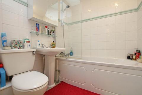 2 bedroom terraced house for sale, De Walden Mews, Eastbourne, BN20 7QU